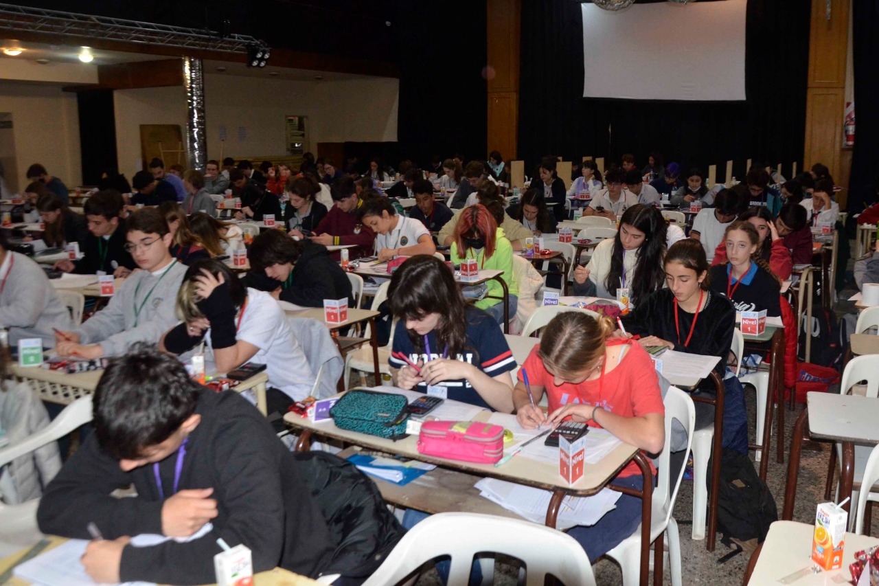 M S De Alumnos De La Provincia Participan En Necochea De Las